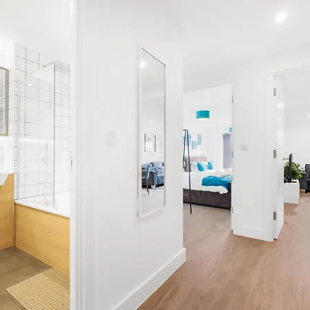 Apartament Ebra Stays - Choice Of 2 Or 3 Individual Beds - Luxury New Build ✪ Centre, Digbeth ✓ Smart Tv's & Large Corner Sofa - *